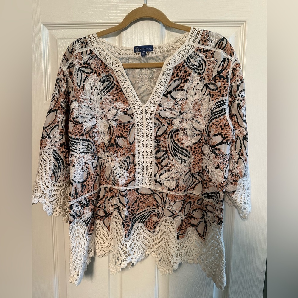 Democracy Women’s 3/4 Sleeve Peplum Blouse